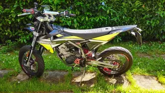 Fantic Motor Motard 125 Performance 4t (2020) usata