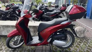 Honda SH 150i ABS (2013 - 16)  (2)