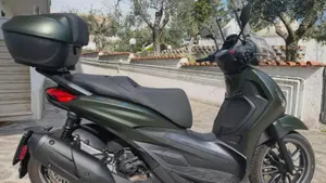 Piaggio Beverly 310 S (2025 - 26)  (3)
