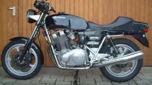 Laverda   (3)