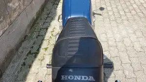 Honda   (3)