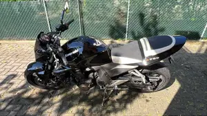 Kawasaki Z 750 (2003 - 06)  (4)