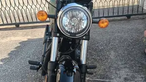 Royal Enfield Meteor 350 (2021 - 26)  (2)