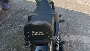 Royal Enfield Meteor 350 (2021 - 26)  (7)