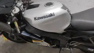Kawasaki   (12)