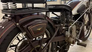 Moto Guzzi   (9)