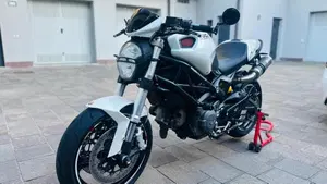 Ducati Monster 696 (2008 - 13)  (2)