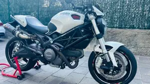 Ducati Monster 696 (2008 - 13)  (4)