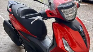 Piaggio Beverly 400 S ABS-ASR (2021 - 24)  (2)
