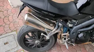 Triumph Speed Triple 1050 (2005 - 11)  (4)