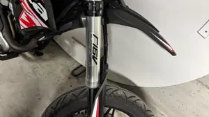 Betamotor RR 125 4T Motard LC (2018 - 20)  (2)