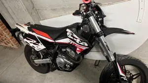 Betamotor RR 125 4T Motard LC (2018 - 20)  (4)