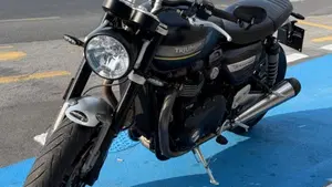 Triumph Speed Twin 1200 (2021 - 24)  (9)