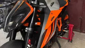 KTM 1290 Super Duke R (2022 - 23)  (17)