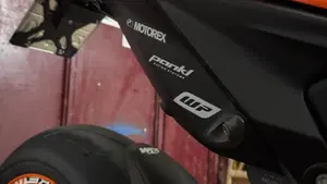 KTM 1290 Super Duke R (2022 - 23)  (20)
