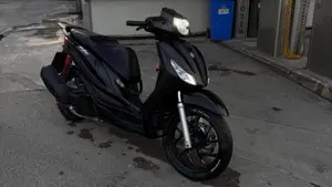 Piaggio Medley 125 S ABS (2021 - 24)  (2)