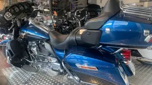 Harley-Davidson 107 Electra Glide Ultra Limited (2017 - 18) - FLHTK  (2)