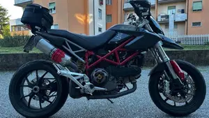 Ducati Hypermotard 1100 (2007 - 09)  (3)