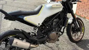 Husqvarna Vitpilen 401 (2018 - 19)  (9)
