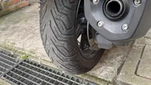 Yamaha X-Max 400 ABS (2013 - 16)  (4)