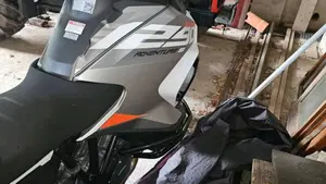 KTM 1290 Super Adventure S (2022 - 25)  (2)