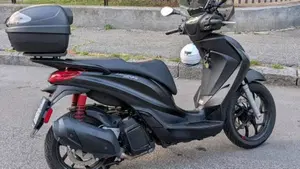 Piaggio Medley 125 S ABS (2021 - 24)  (2)