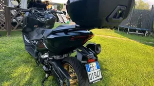 Yamaha T-Max 560 Tech Max (2022 - 24)  (6)
