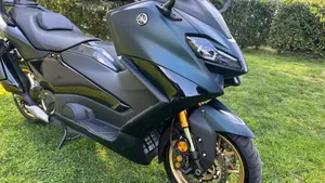 Yamaha T-Max 560 Tech Max (2022 - 24)  (8)