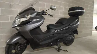 Suzuki Burgman AN 400 Lux ABS (2012 - 17) usata