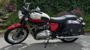 Triumph Bonneville T100 (2008 - 16)  (3)