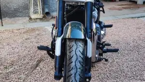 Royal Enfield Super Meteor 650 (2023 - 26)  (2)