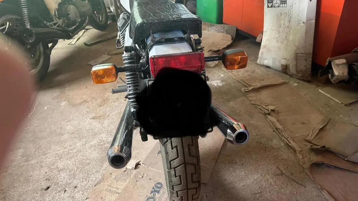 Moto Guzzi   (2)