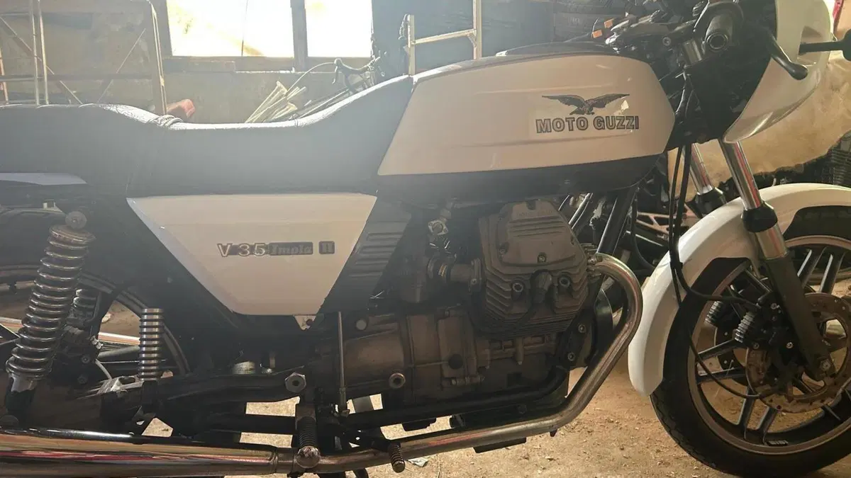 Moto Guzzi   (3)