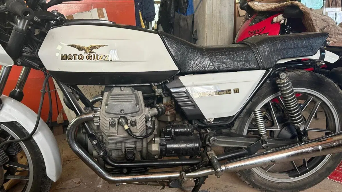 Moto Guzzi   (4)
