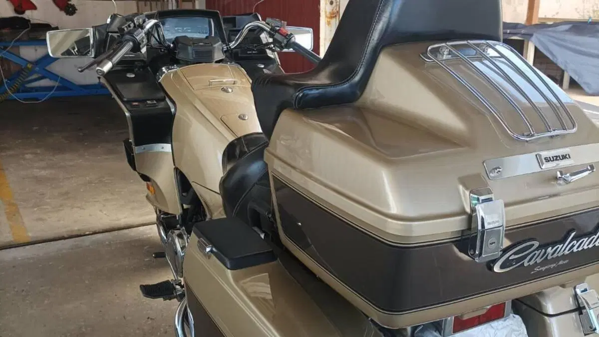 Suzuki   (6)