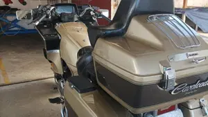 Suzuki   (6)