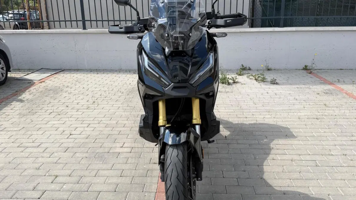 Honda X-ADV 750 DCT (2021 - 24)  (2)