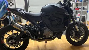 Ducati Monster 937 (2021 - 25)  (2)