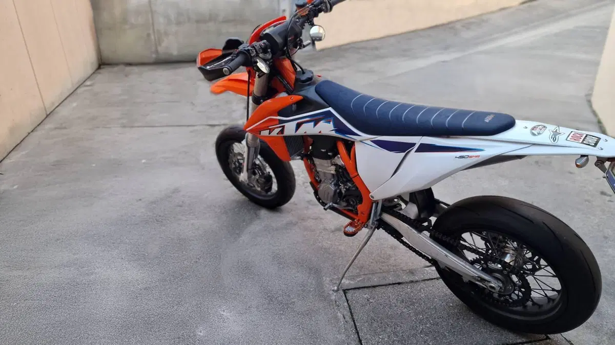 KTM 450 SMR (2022)  (2)