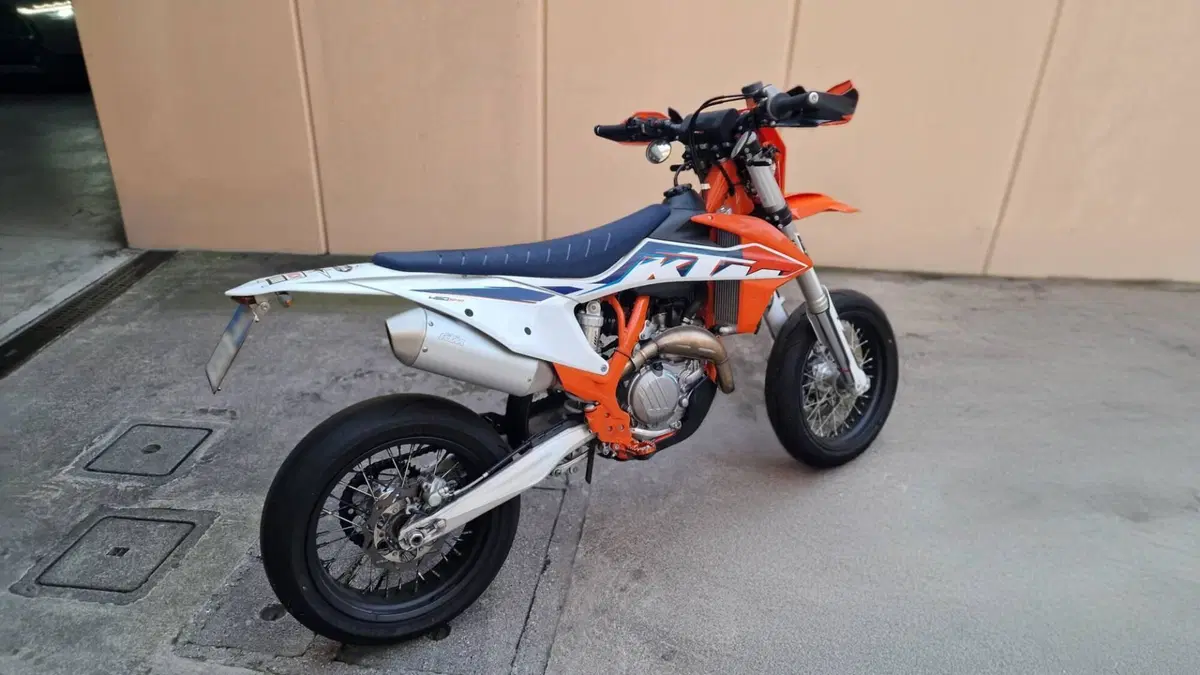 KTM 450 SMR (2022)  (3)