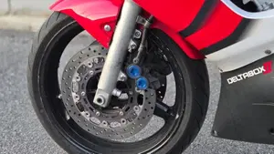 Yamaha YZF R6 (1999 - 00)  (8)