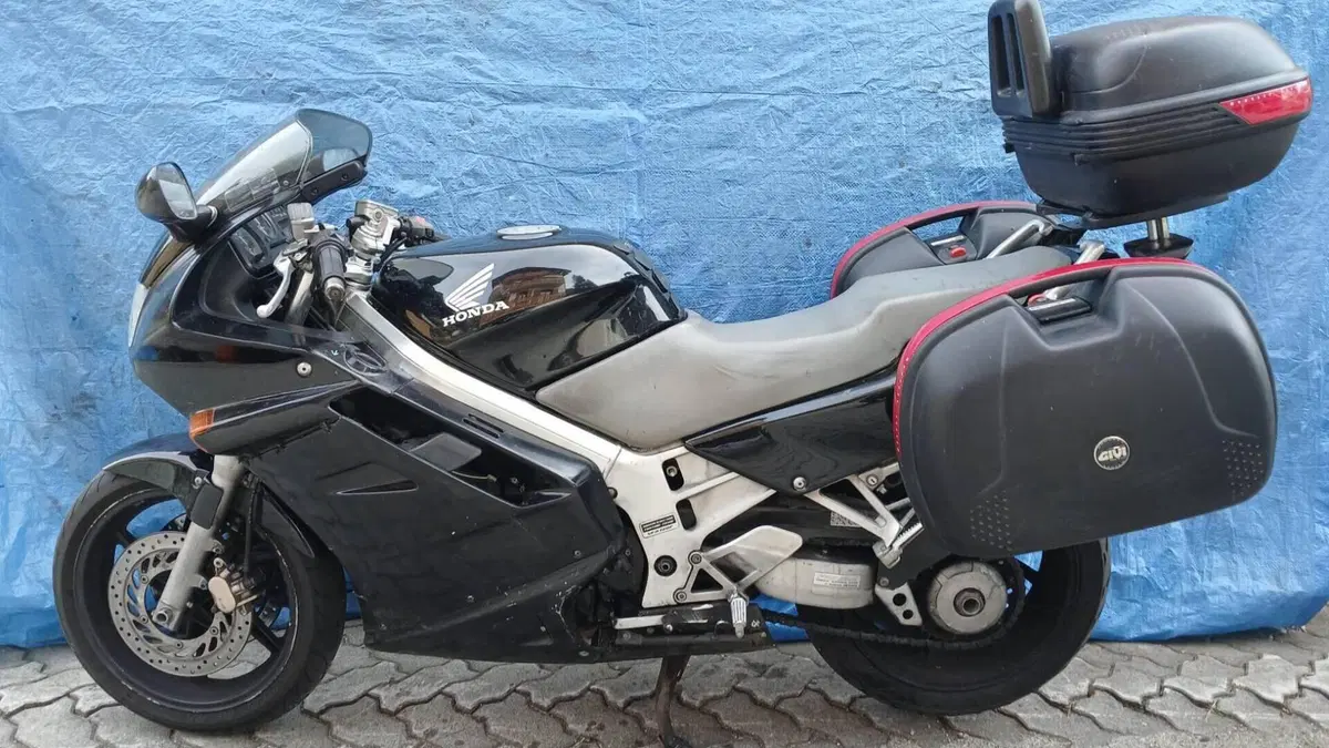 Honda VFR 750 F (1990 - 93)  (2)