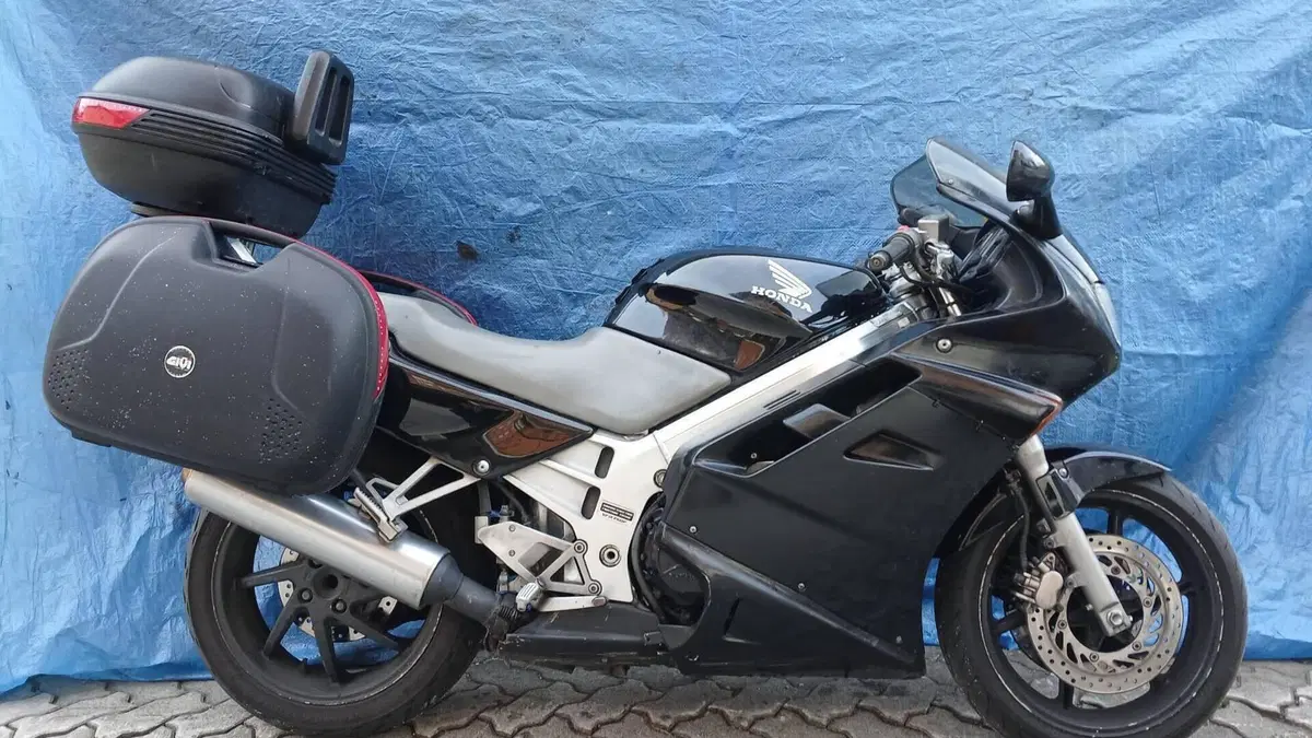 Honda VFR 750 F (1990 - 93)  (4)