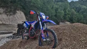 Betamotor RR 125 4T Enduro R (2024 - 26)  (3)