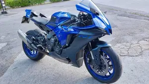 Yamaha YZF R1 (2020 - 25)  (5)