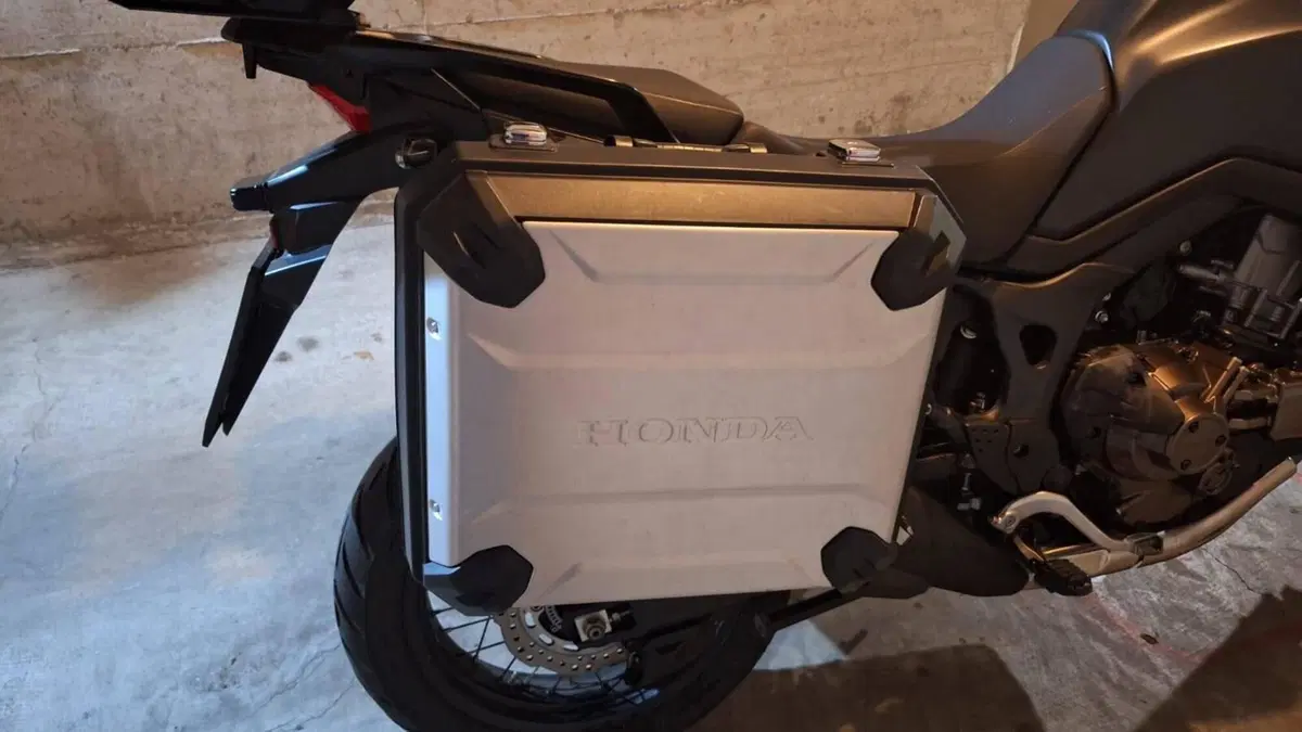 Honda Africa Twin CRF 1000L DCT ABS (2016 - 17)  (10)
