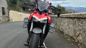 Ducati Streetfighter V4 1100 (2021 - 22)  (3)