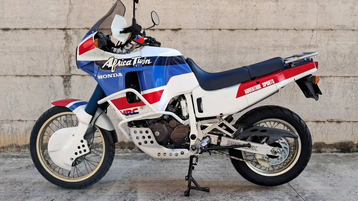Honda Africa Twin XRV 650  (3)