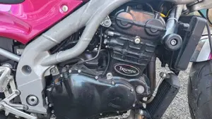 Triumph Speed Triple 955 (1998 - 01)  (6)