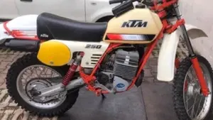 KTM  